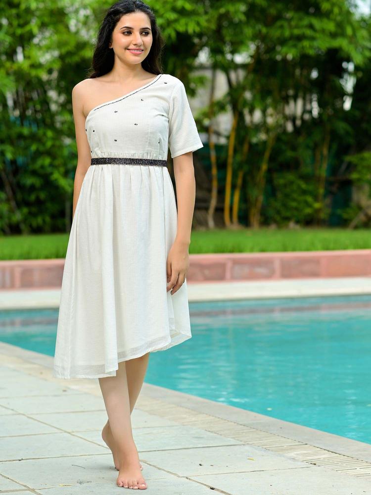 Sash White Embellished Dress with Belt (Set of 2)