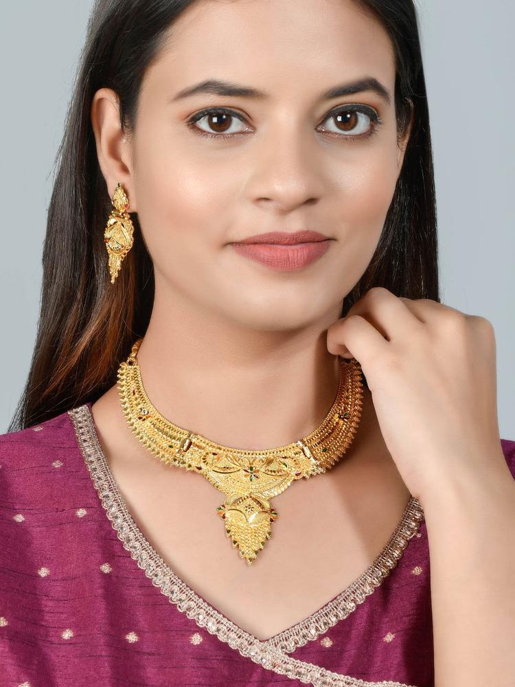 Gold plated Necklace and Earrings (Set of 2)