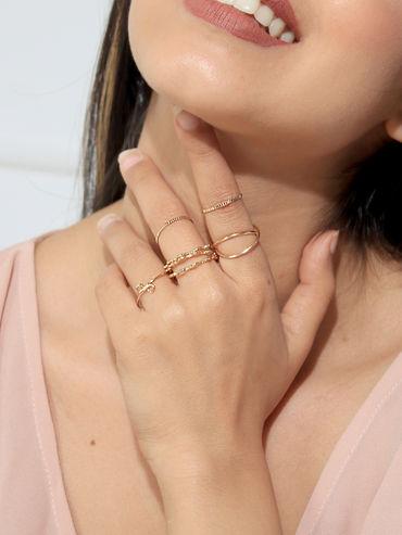 Set Of 7 Gold Trendy Ring Set For Women