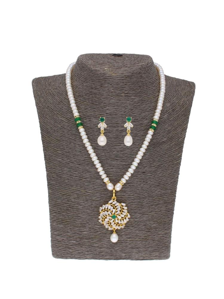 Yashvi Pearl Necklace Set