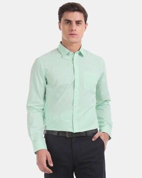 Slim Fit Solid Formal Shirt with Patch Pocket