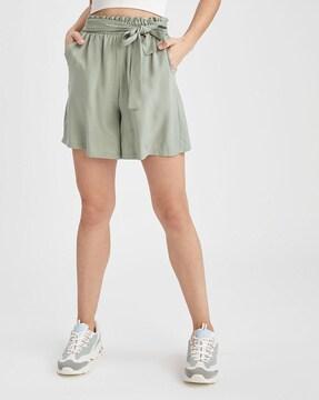 Mid-Rise Shorts with Insert Pockets