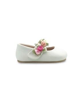 Mary Jane Shoes with Rosettes