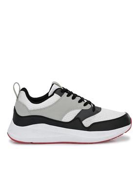 Sports Shoes with Synthetic upper