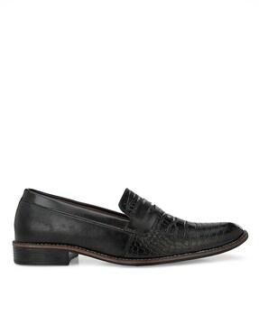Formal Slip-On Shoes with Textured Detail