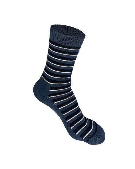 Striped Mid-Calf Length Socks
