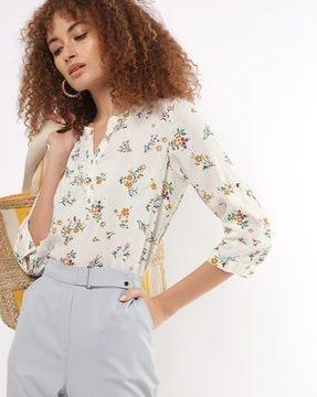 Floral Top with Notched Band Collar