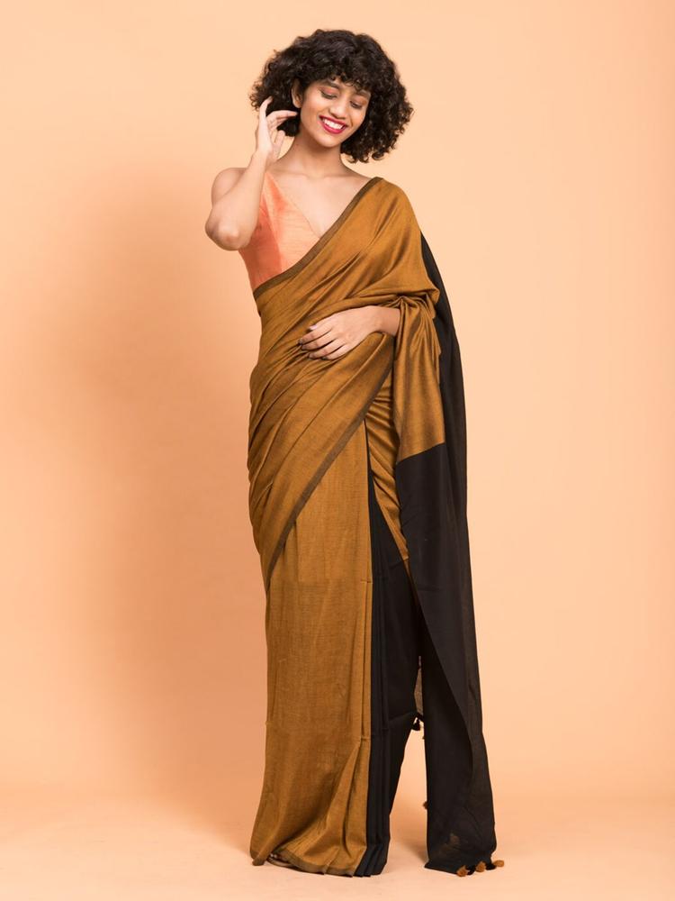 Suta Gold-Toned & Black Colourblocked Saree