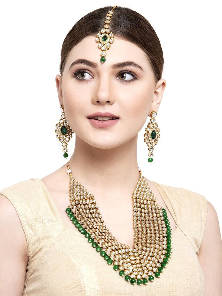 Shining Diva Women Green Gold-Plated Kundan-Studded Jewelry Set