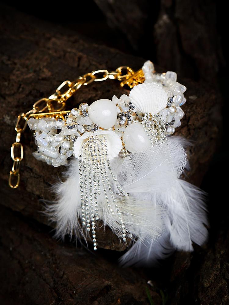 D'oro Women Gold-Toned & White Handcrafted Bracelet