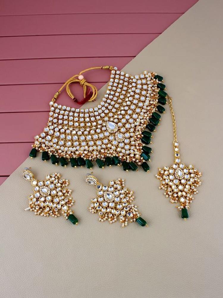 LUCKY JEWELLERY Women Gold-Plated & Kundan-Studded Jewellery Set