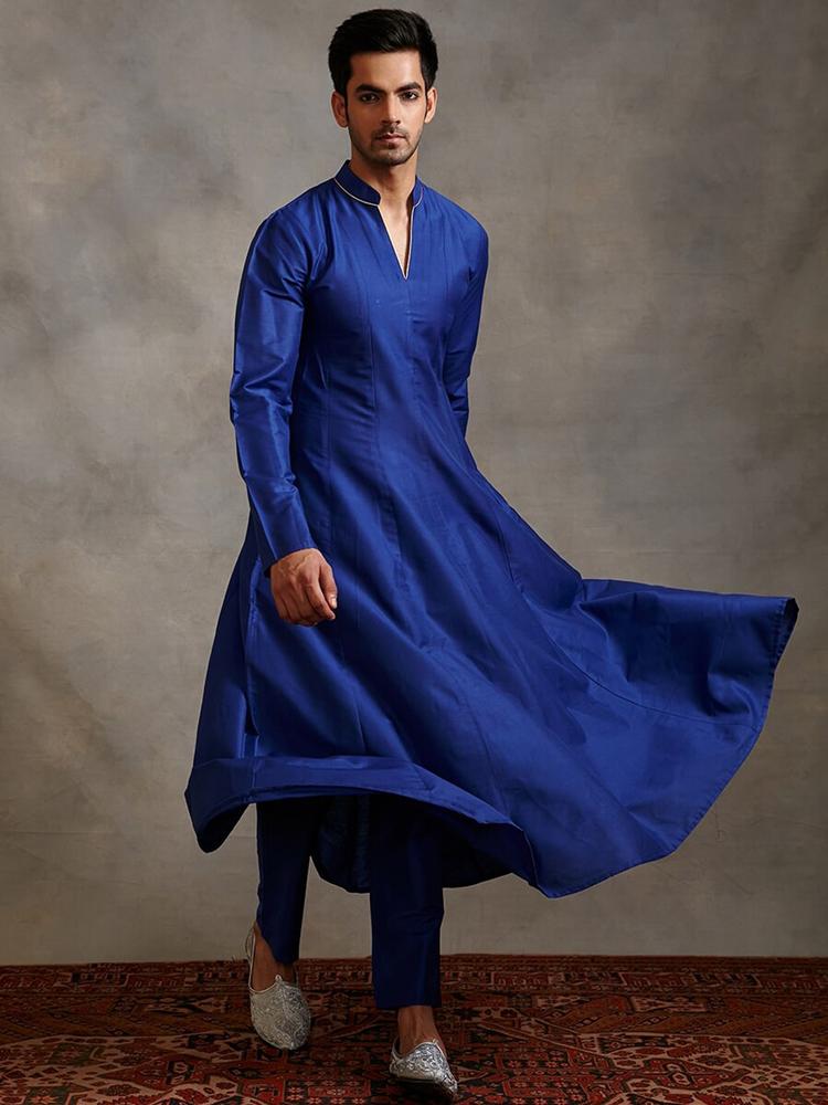Abhishti Banarasi Men Anarkali Kurta With Pyjamas