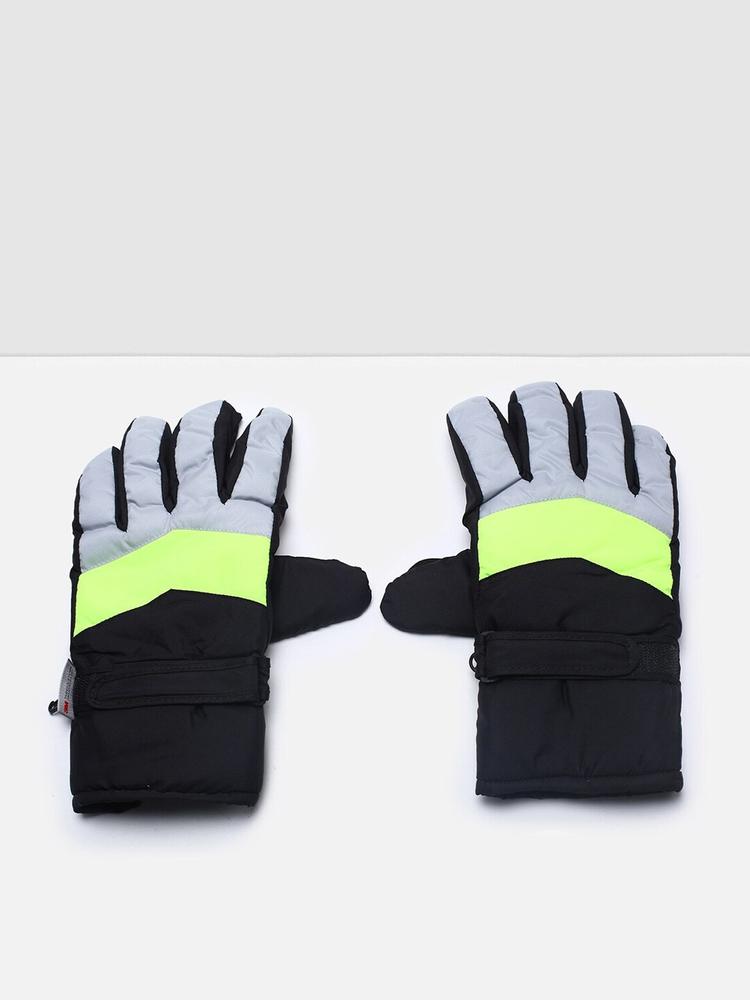 max Men Colourblocked Hand Gloves