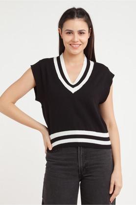 Solid Wool V Neck Women's Sweater - Black