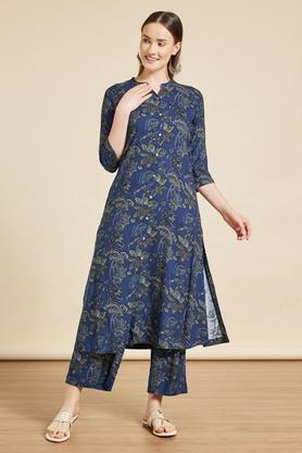 Printed Rayon Mandarin Women's Casual Wear Kurta - Navy